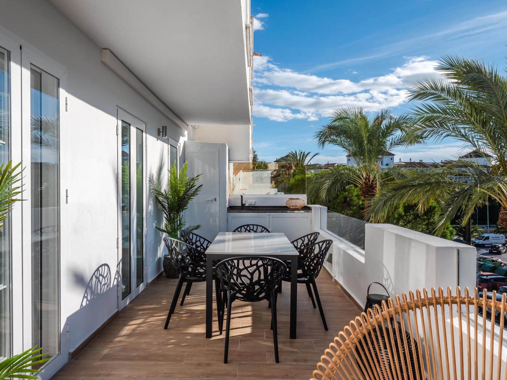 3 Bdrm Stylish Apt W Pool In Puerto Banus 马尔韦利亚 外观 照片