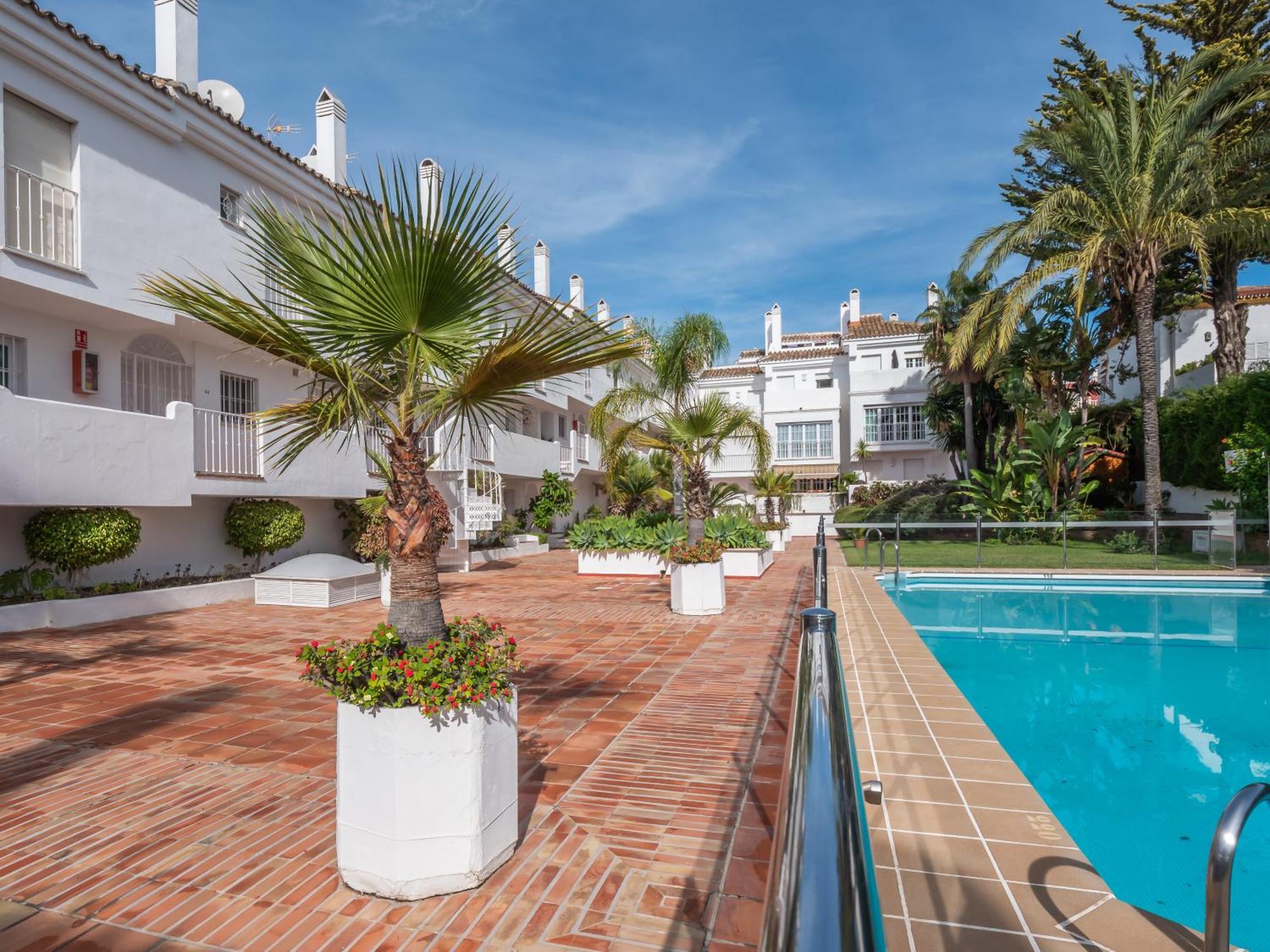 3 Bdrm Stylish Apt W Pool In Puerto Banus 马尔韦利亚 外观 照片